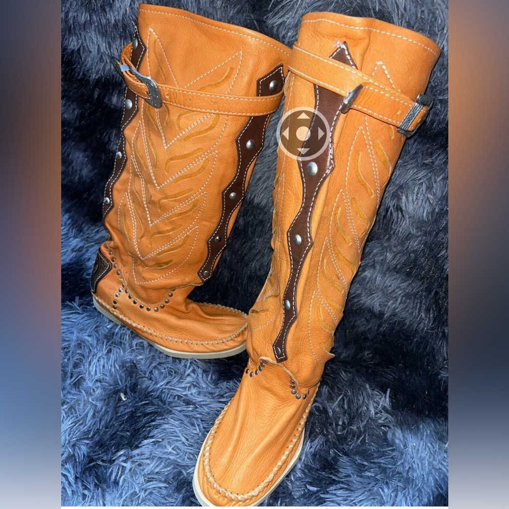 NWOB Hector Riccione boots.  FYI sizes do run small.
